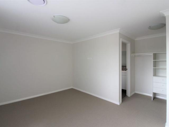 Townhouse for rent in Sydney, New South Wales