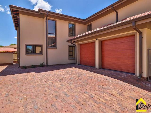 Townhouse for sale in East Rand