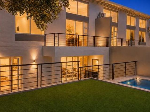 Townhouse for rent in Vosloorus, Gauteng