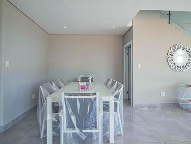 Townhouse for sale in Seaview, Kwazulu-natal