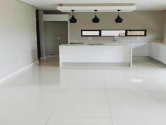 Townhouse for rent in Seaview, Kwazulu-natal