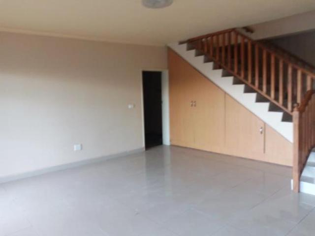 Townhouse for sale in La Mercy, Kwazulu-natal