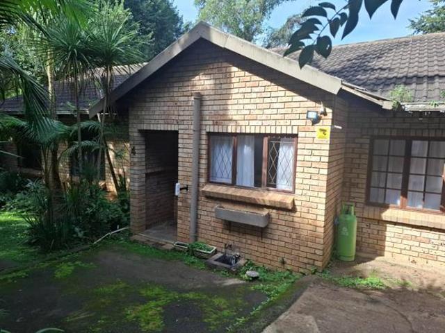 Townhouse for rent in Umgungundlovu, Kwazulu-natal