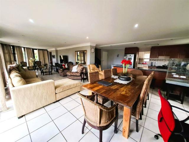 Townhouse for sale in Ugu District Municipality, Kwazulu-natal