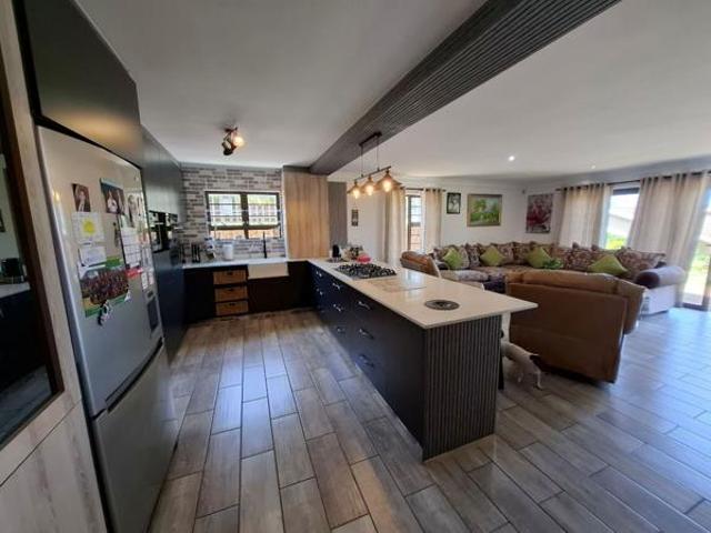 Townhouse for sale in Ugu District Municipality, Kwazulu-natal