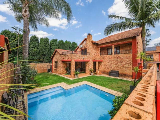 Townhouse for sale in Randburg, City of Johannesburg Metropolitan Municipality
