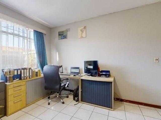 Townhouse for sale in East Rand