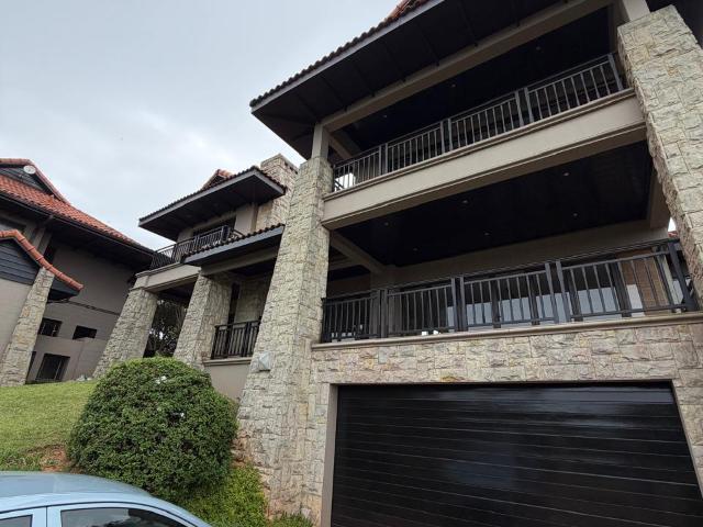 Townhouse for sale in Princess Grant, Kwazulu-natal