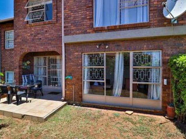 Townhouse for sale in Alexandra, Gauteng