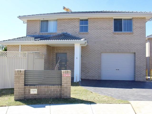 Townhouse for rent in Sydney, New South Wales