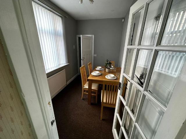 Townhouse for rent in Georgia, Greater Manchester