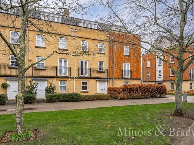 House for rent in Heigham Grove, East Bank