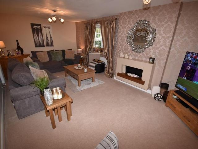 Townhouse for rent in Greylees, Ashby De La Launde