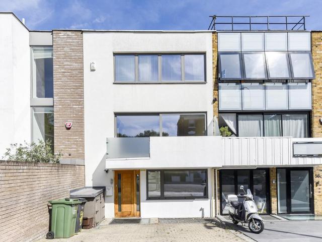 House for rent in Belsize Park, Cat Hill