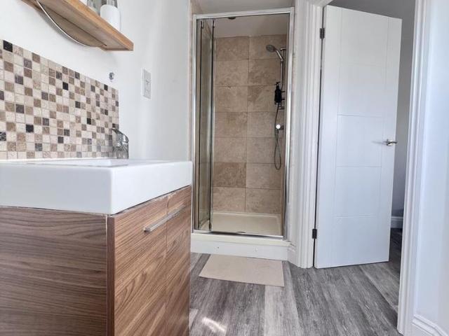 Townhouse for rent in Isle Of Dogs, Greater London