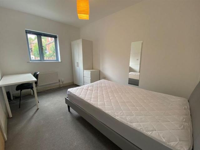 Townhouse for rent in Haddon, East Midlands
