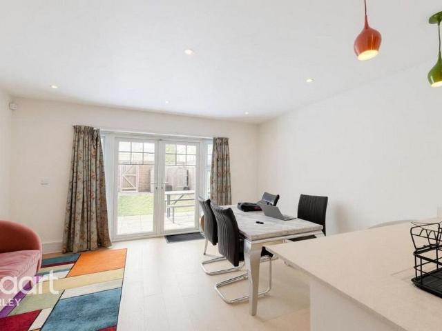 Townhouse for rent in Reading