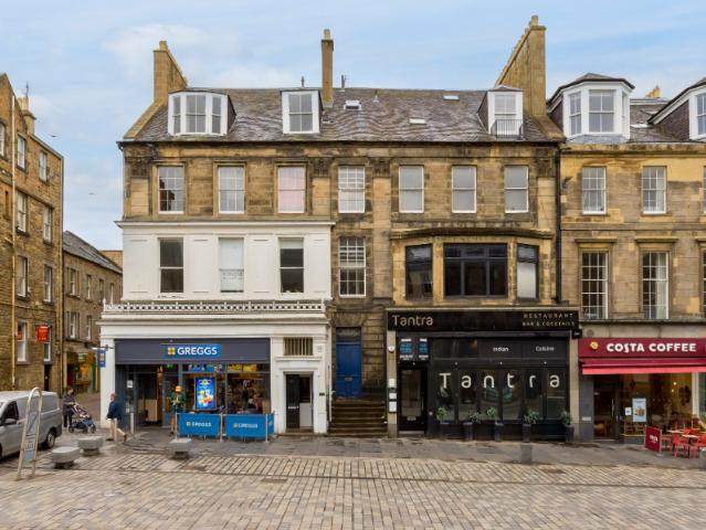 Flat for sale in New Town, Scotland