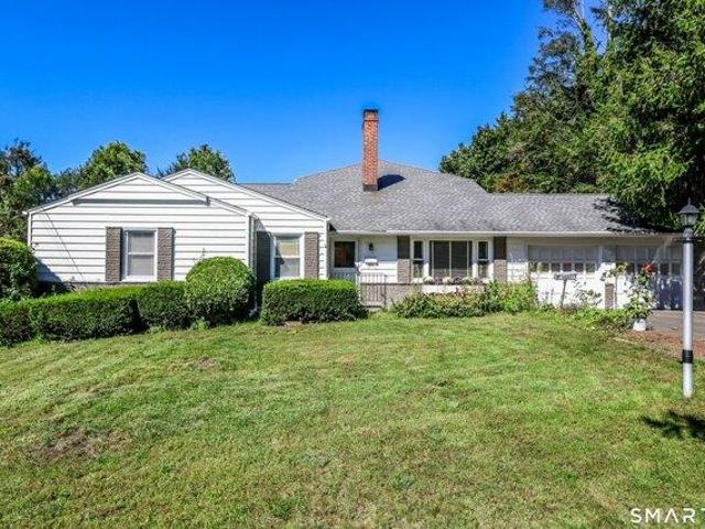 House for sale in Ox Hill, Trumbull
