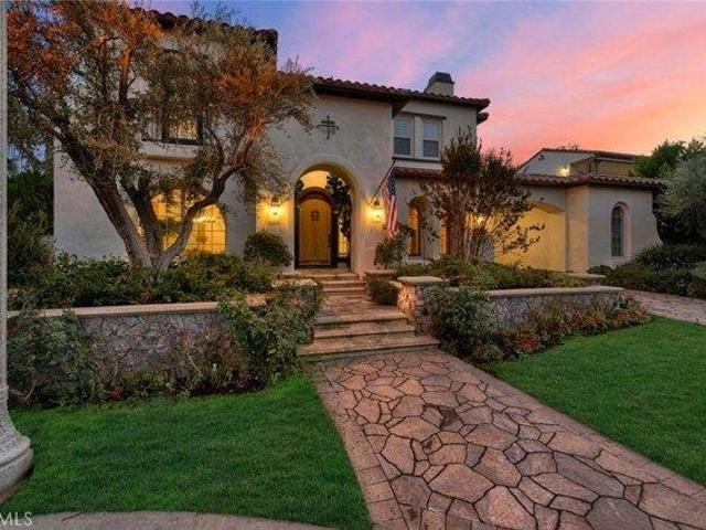 House for sale in Tustin, California