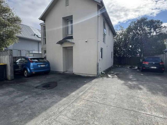 Townhouse for rent in Riccarton, Canterbury