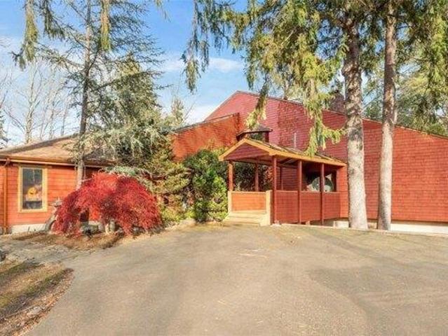 House for sale in Saddle River, New Jersey