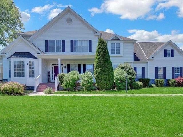 House for sale in Wading River, New York