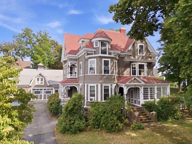 House for sale in Wakefield, Massachusetts