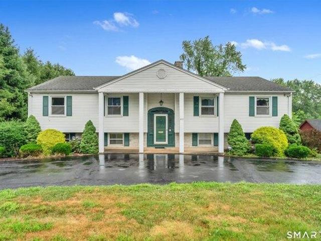House for sale in Wallingford, Connecticut