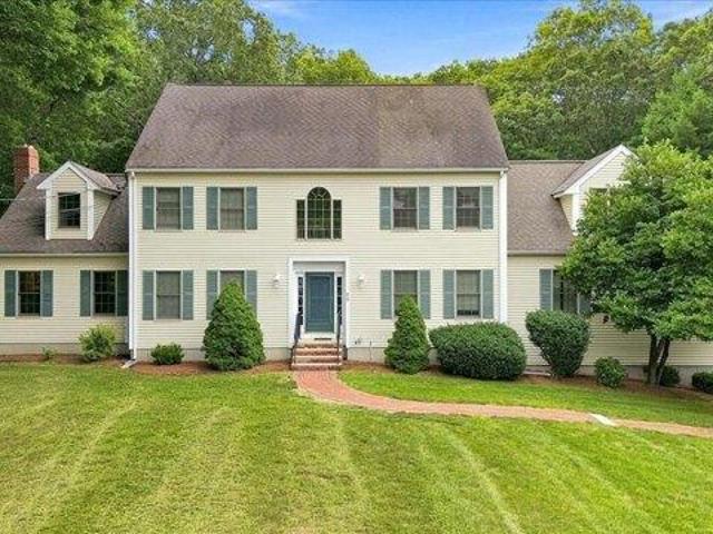 House for sale in Walpole, Norfolk County