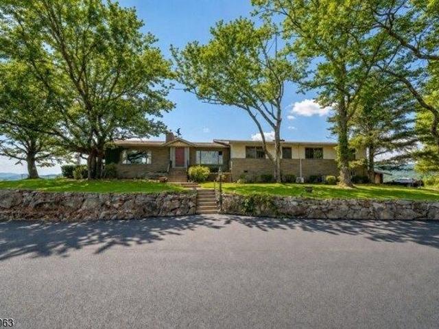 House for sale in Passaic, New Jersey
