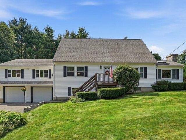 House for sale in Ware, Hampshire County