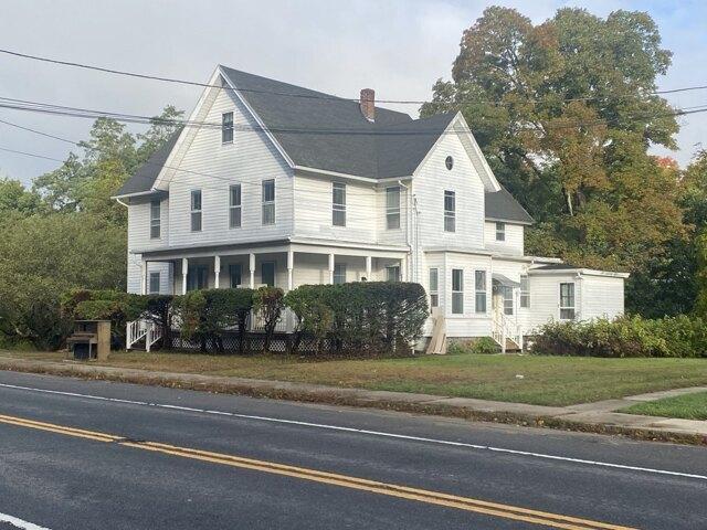 House for sale in Warren, Worcester County