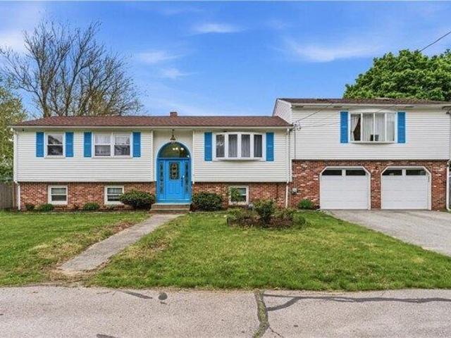 House for sale in Warwick, Rhode Island