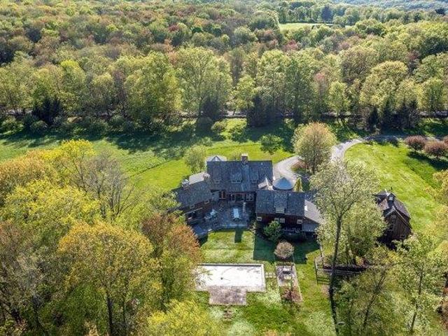 House for sale in Washington, Northwest Hills Planning Region
