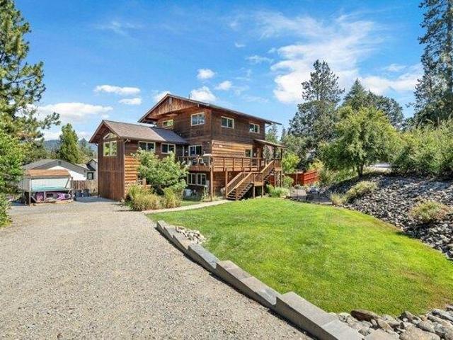 House for sale in Weaverville, California