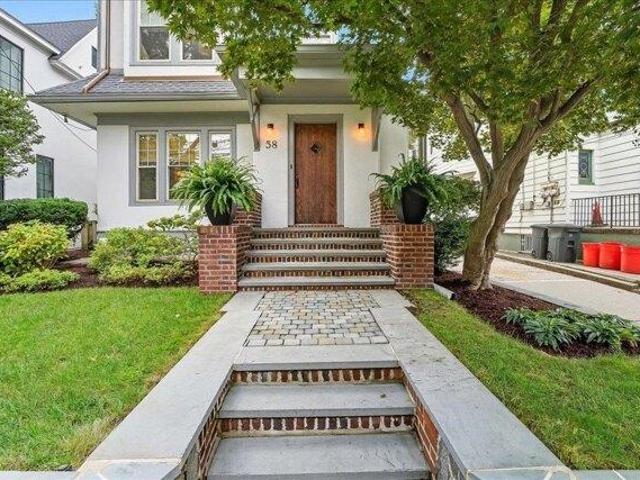 House for sale in Hudson, New Jersey