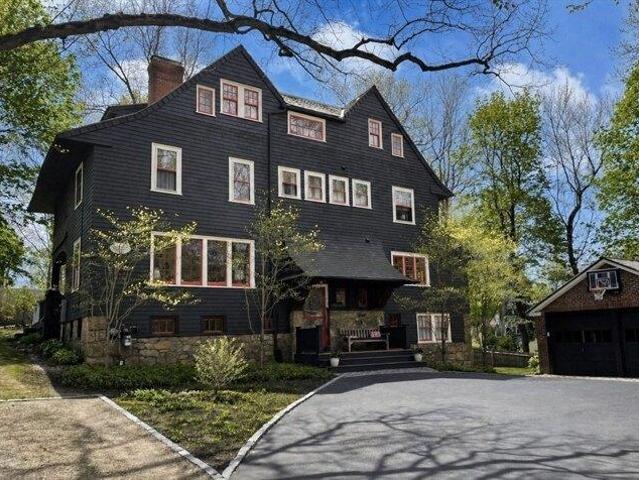 House for sale in Wellesley, Massachusetts
