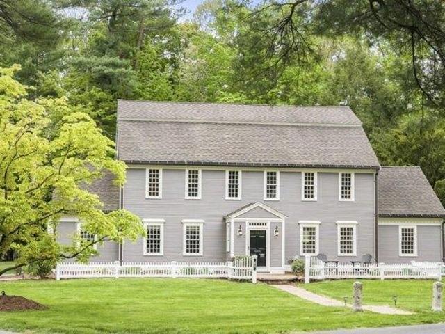 House for sale in Wellesley, Norfolk County