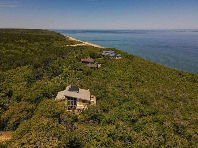 House for sale in Newcomb Hollow, Wellfleet
