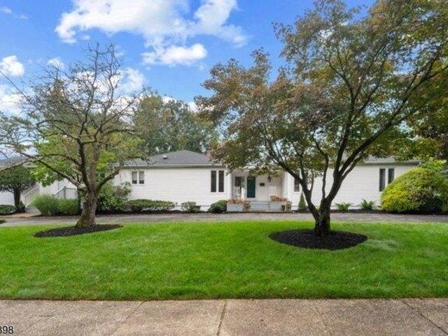 House for sale in West Orange, Essex County