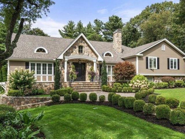 House for sale in Weston, Middlesex County