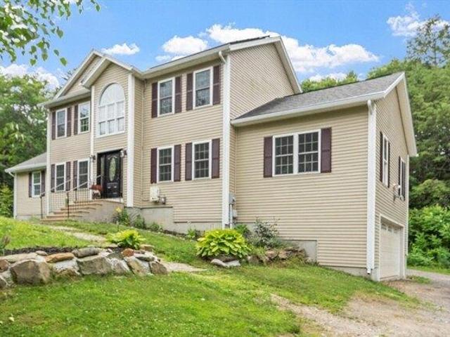 House for sale in Winchendon, Massachusetts