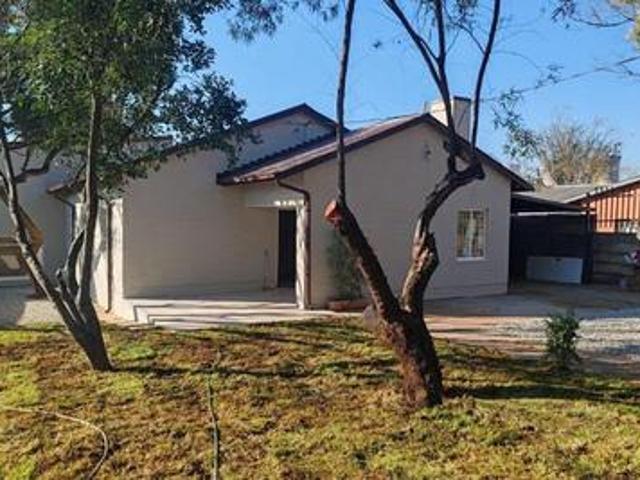 House for sale in Waterkloof, Gauteng