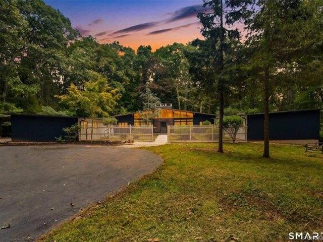 House for sale in Woodbridge, South Central Connecticut Planning Region