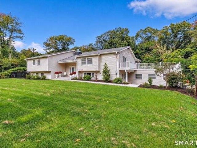 House for sale in Woodbridge, South Central Connecticut Planning Region