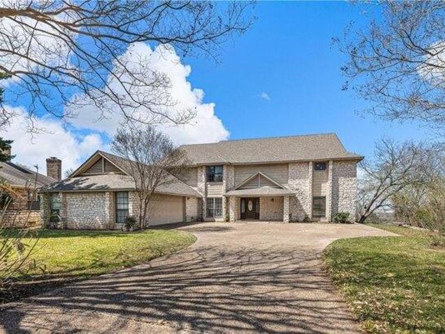 House for sale in Woodway, Texas