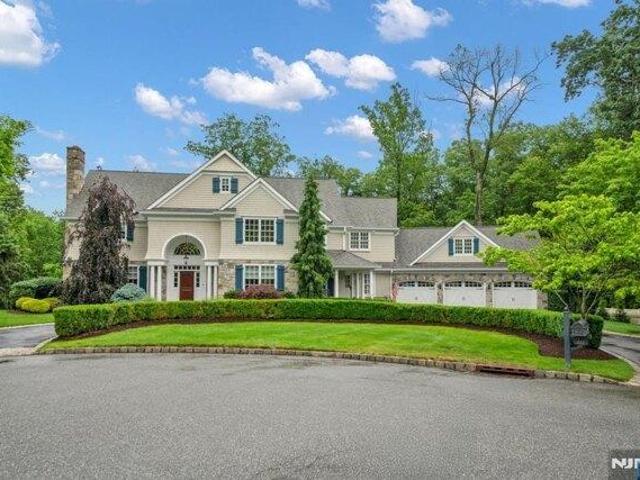 House for sale in Wyckoff, New Jersey