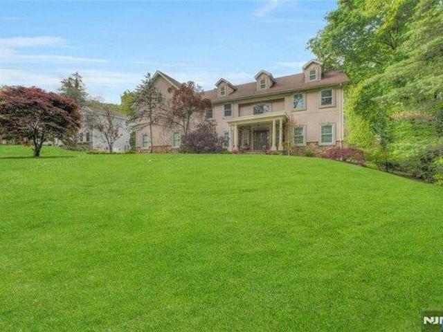 House for sale in Wyckoff, New Jersey