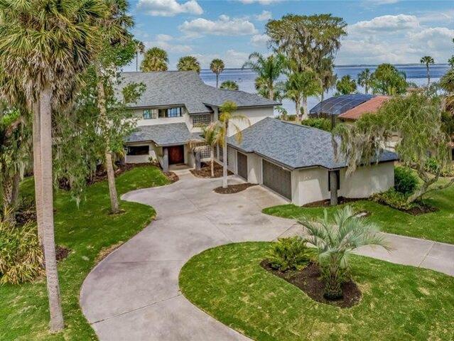 House for sale in Yalaha, Florida